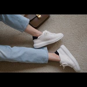 CHUNKY OUTSOLE LEATHER SNEAKERS